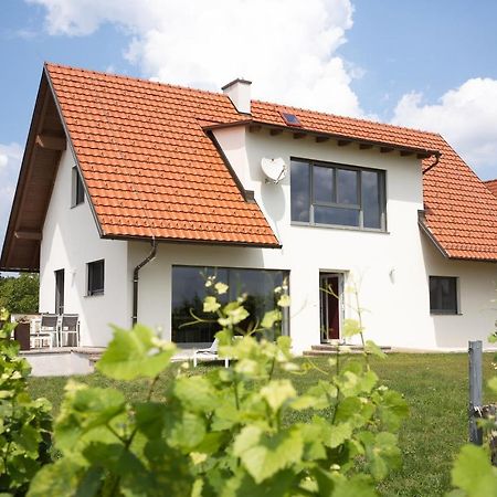 Winzerhof Familie Kloeckl Apartment Kloch Exterior photo