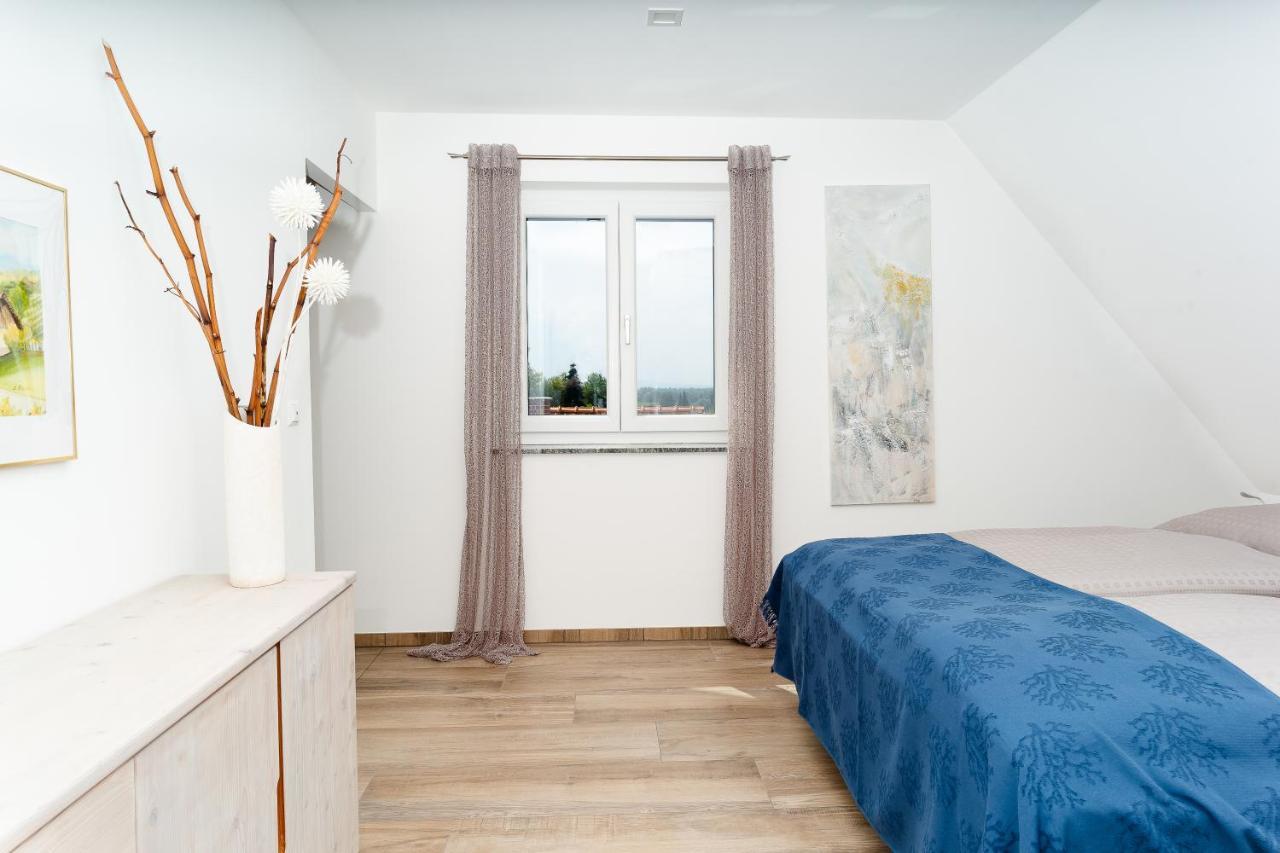 Winzerhof Familie Kloeckl Apartment Kloch Exterior photo